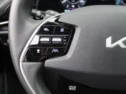Kia Niro EV DynamicLine 64.8 kWh | Clima | Camera | Cruise adapt. | Apple Carplay/Android Auto | Navi | 17' LM |