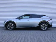 Kia EV6 Plus 77.4 kWh | Stuur-/stoelverwarming + ventilatie | Elektr. stoelverstelling + achterklep | Warmtepomp | 19" LM | Camera | LED |