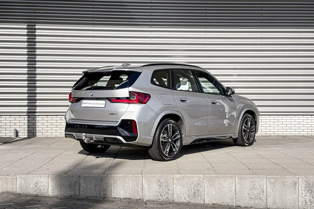 BMW iX1 eDrive20 67 kWh M Sport Edition