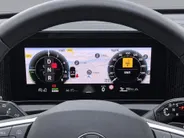 Volkswagen Tiguan 1.5 eHybrid 204pk DSG Life · 360 Camera · Wegklapbare Trekhaak · Dodehoek Detectie · Stoel-& Stuurverwarming · 17'' Inch · Garantie t/m 14-12-2030 of 100.000km