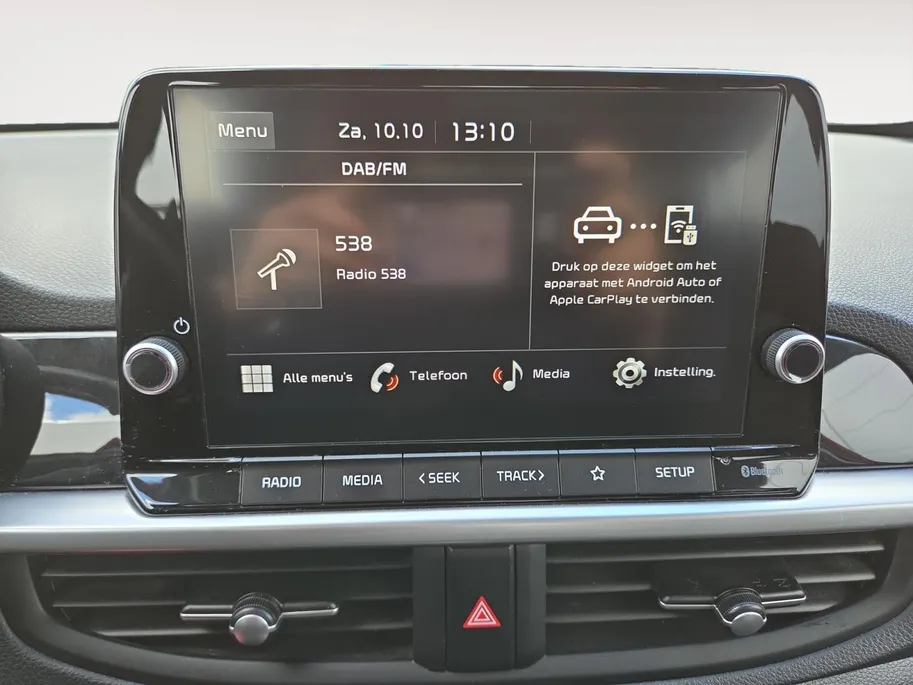 Kia Picanto 1.0i DynamicLine 1e Eigenaar | Dealer onderhouden | Camera | Apple Carplay & Android Auto | Metallic lak | Lichtmetalen velgen | Fabrieksgarantie | NAP