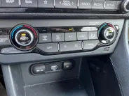 Kia Niro 1.6 GDi Hybrid DynamicPlusLine | Keyless entry | Stoelverwarming | Privacy glass | Dodehoekdetectie