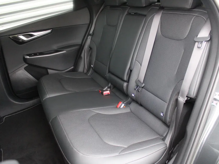 Kia EV6 Edition Advanced 77.4 kWh | Navi | Airco | 20' LM | Camera | Elektrische klep | BTW auto | 17% bijtelling |