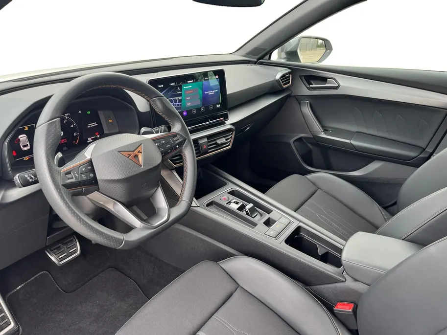 CUPRA Leon Sportstourer 1.4 e-Hybrid VZ Business | 19' LM | Apple Carplay en Android Auto | Climate Control | Cruise Control