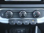 Kia Rio 1.2 CVVT ComfortLine | Apple Carplay/Android Auto | Navi Pioneer  | Airco | Cruise | All seasons | Dealeronderhouden |