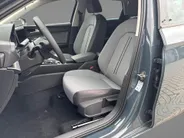 SEAT Leon Sportstourer Style Business Intense 1.5 eHybrid 204PK Station | Matrix Verlichting | Fiord Blue | Herwaardering !!!