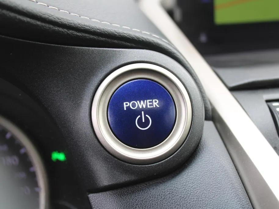 Lexus NX 300h AWD Sport Edition | Luxury + Safety Pack | Stuur-/stoelverwarming | Schuif-/kantel dak | Draadloze lader | 18' LM | Camera | Cruise adapt. |
