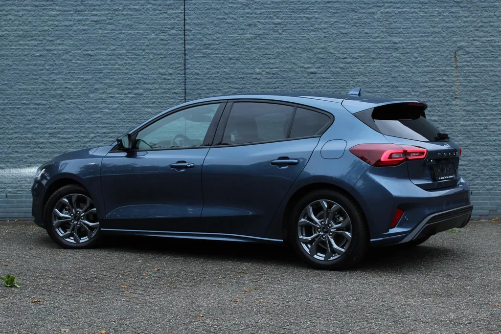Ford Focus 1.0 EcoBoost Hybrid ST Line X | 155 pk | Winter Pack | Driver Assistance Pack |