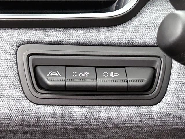Renault Clio TCe 90PK GPF evolution | CAMERA | NAVI | DEALER ONDERHOUDEN | STOEL VERWARM. | PARK. SENSOREN | CARPLAY