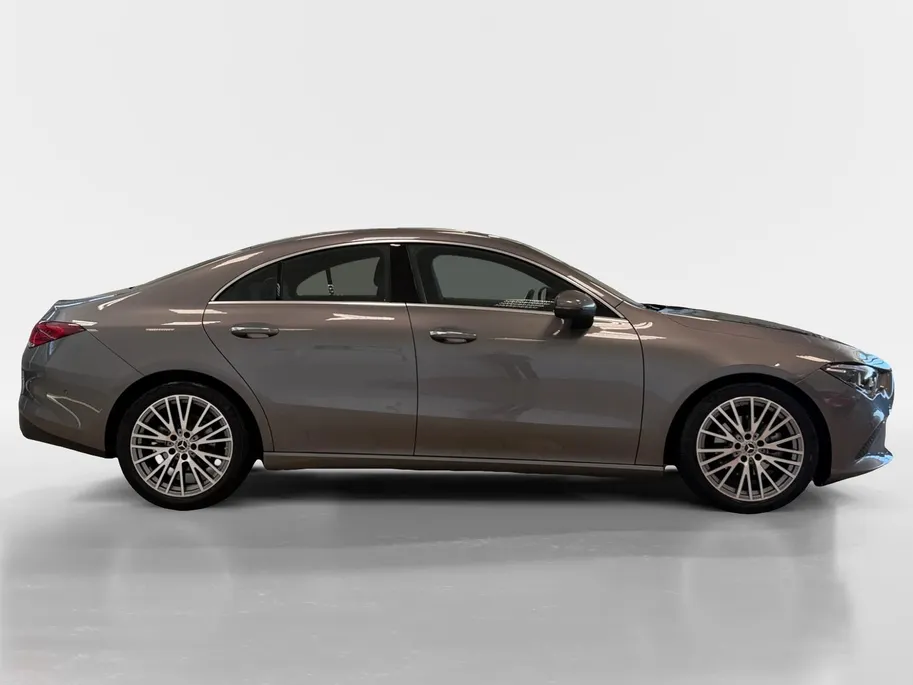 Mercedes-Benz CLA 180 AUTOMAAT | LUXURY LINE | APPLE CARPLAY | NL-AUTO |