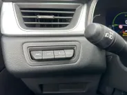 Renault Captur 1.6 E-Tech Hybrid 145 Intens | Automaat | Apple Carplay & Android Auto | Camera | Parkeersensoren | LMV | Cruise & Climate Control | 12 Maanden BOVAG Garantie