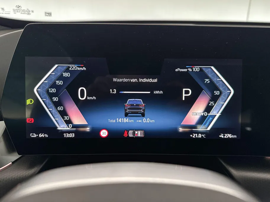 BMW iX1 xDrive30 Launch Edition 67 kWh
