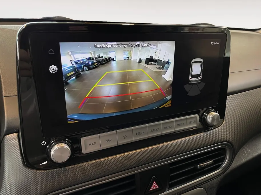 Hyundai Kona EV Fashion 64 kWh | 100% SOH | Warmtepomp | Navigatie | Apple Carplay & Android Auto | Adaptive cruise control | Climate control | Head-up display | Parkeersensoren achter |