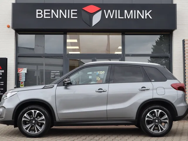 Suzuki Vitara 1.4 BoosterJet Style Hybrid Trekhaak | AdaptiveCruise | Carplay