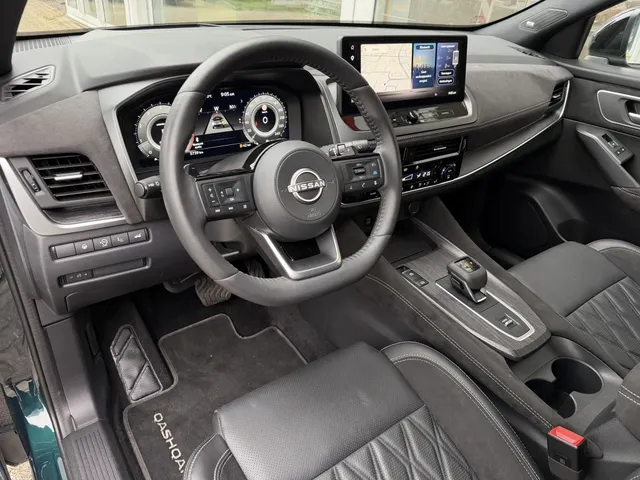 Nissan QASHQAI 1.3 Mild-Hybrid 158pk Xtronic Tekna Plus | Leder | Panoramadak | 360-Camera | App Connect | Head-Up | Keyless