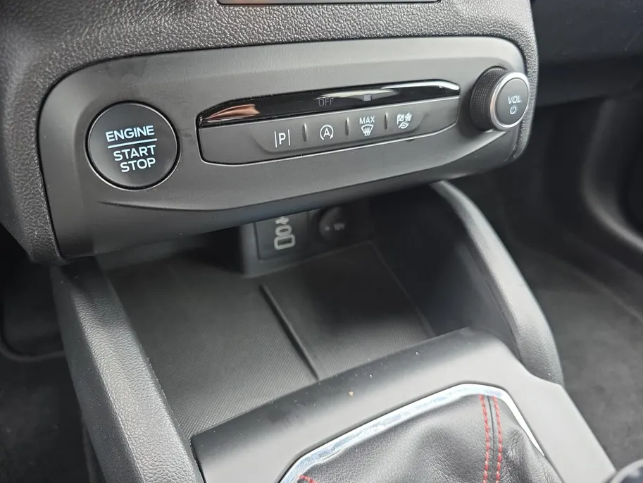 Ford Focus Wagon 1.0 EcoBoost Hybrid ST Line | Navigatie | Winterpakket | Parkeersensoren | Cruise Control | Android Auto/ Apple Carplay | 12 maanden garantie