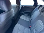 Kia Ceed Sportswagon 1.5 T-GDi DynamicLine 140 PK | Cruise Control Adaptief | Camera | Carplay | Navi | LM Velgen | 140 PK | Fabrieksgarantie 19-8-2031 +3x 1 jaar* | NAP