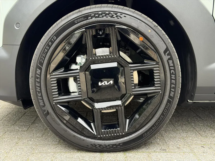 Kia EV2 61 kWh 135pk (5-zits) Black-Line