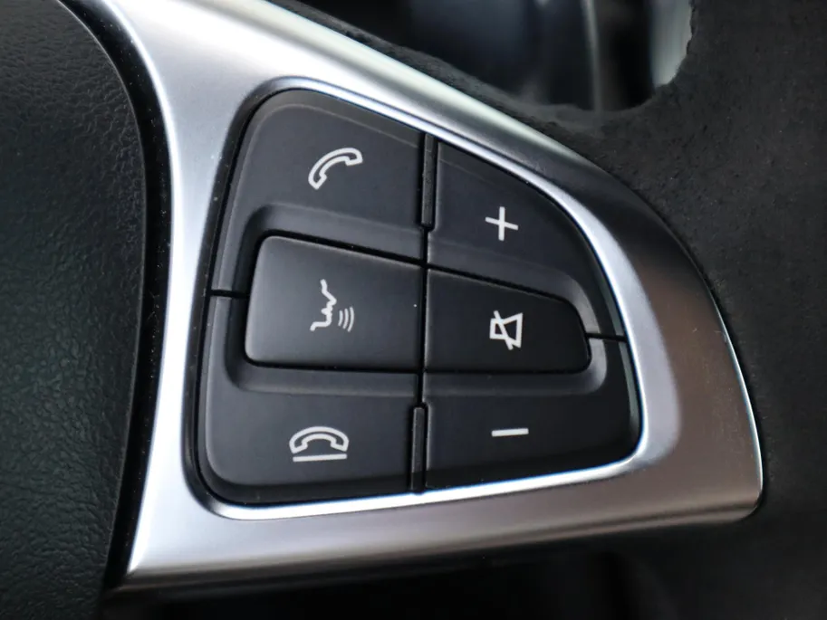 Mercedes-Benz GLC 63 AMG 63 S 4MATIC+ l Keyless l Panoramadak l Stoelverwarming l Memory