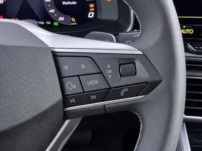 SEAT Leon Sportstourer Style Business Intense 1.5 eTSI 115 PK Station | Matrix Verlichting | Metallic Lak | Herwaardering!!!