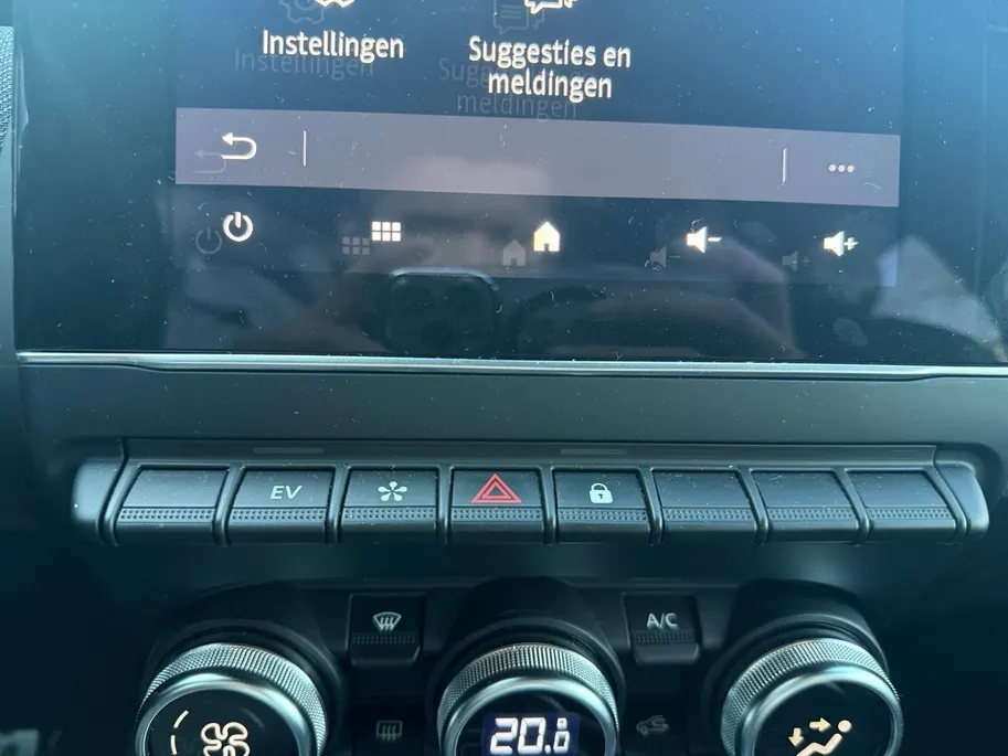 Renault Clio 1.6 E-Tech Full Hybrid 145 esprit Alpine AUTOMAAT NAVI AIRCO CAMERA APPLE CARPLAY ANDROID AUTO ADAPTIEVE CRUISE CONTROLE 9.3 INCH SCHERM ZEER MOOIE AUTO DEALER ONDERHOUDEN