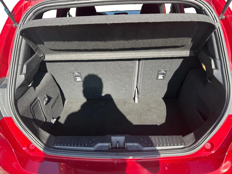Ford Fiesta 1.0 EcoBoost ST-Line |Voorruitverwarming| Navigatie| Achterspoiler| 12 maanden Bovag garantie}