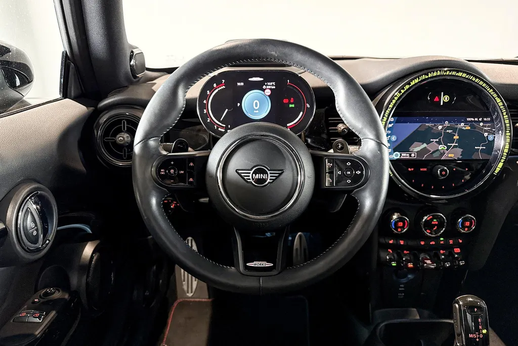 MINI Cooper 3-deurs 2.0 John Cooper Works JCW Pack