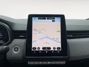 Renault Clio 1.6 E-Tech Full Hybrid 145 techno | Automaat | Camera | Apple Carplay & Android Auto | Parkeersensoren | Cruise & Climate Control | 12 Maanden BOVAG Garantie