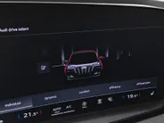 Audi Q6 e-tron Advanced quattro 100 kWh 388PK · Panoramadak · Leder · Trekhaak · 360°Camera · Garantie t/m 25-10-2030 of 100000km.