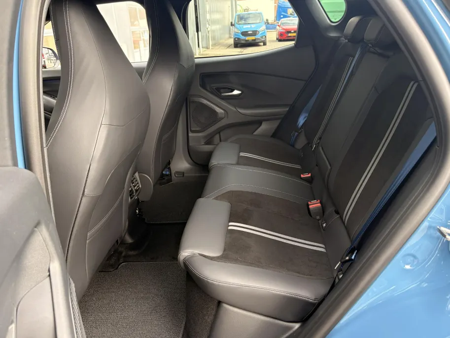 Ford Capri Collection Extended Range RWD 79 kWh UIT VOORRAAD I DRIVER ASSIST PACK I BODYKIT I WINTER PACK I 230V AANSLUITING I 21 ' LM VELGEN I APPLE CARPLAY / ANDROID AUTO I