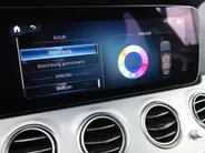 Mercedes-Benz E-Klasse Estate 200 Business Solution l Trekhaak l Carplay l Sfeerverlichting