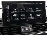Audi Q5 50 TFSIe 299pk S-tronic S edition · Camera · Wegklapbare Trekhaak · Apple/Android Car Play · Navigatie · 20'' Inch ·