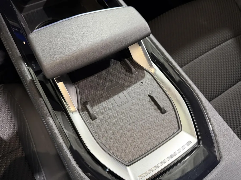 Renault Austral 200PK E-Tech Full Hybrid Esprit Alpine Automaat | 360 Camera | Elektrische Voorstoelen | Climate Control | Stoelverwarming | Digital Cockpit | Apple CarPlay/Android Auto | Lichtmetalen Velgen | Full LED |