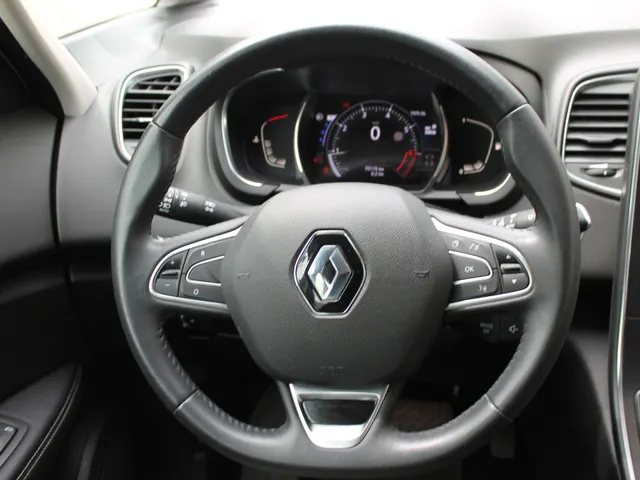 Renault Scénic 1.3 TCe Intens | automaat | navigatie | achteruitrijcamera