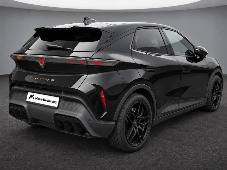 CUPRA Raval Business First Edition 56 kWh 211 PK l Stoel en Stuurverwarming l 19' Concaver velgen