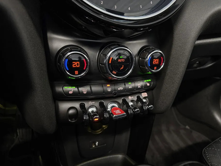 MINI Cooper Cabrio 1.5 Cooper John Cooper Works