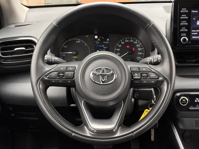 Toyota Yaris 1.5 Hybrid Active | Camera | Climate Control | NW All Seasons