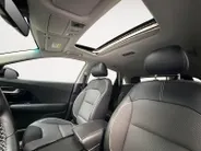 Kia e-Niro DynamicPlusLine 64 kWh Dealer onderhouden | Stoel + stuurverwarming | Climate control | 3 Fase laden |