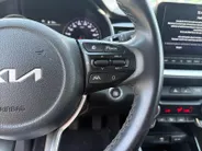 Kia Stonic 1.0 T-GDi MHEV DynamicPlusLine | Cruise Control | Climate Control | Navigatie | Camera | LM Velgen | Parkeersensoren |