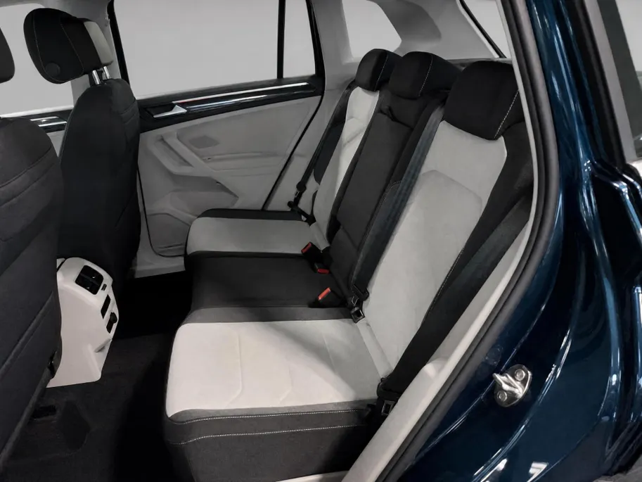 Volkswagen Tiguan 1.4 TSI eHybrid 245pk DSG Life Business · Camera · Apple/Android Car Play · Wegklapbare Trekhaak · Stoelverwarming · Navigatie · P-Sensoren · 18'' Inch ·