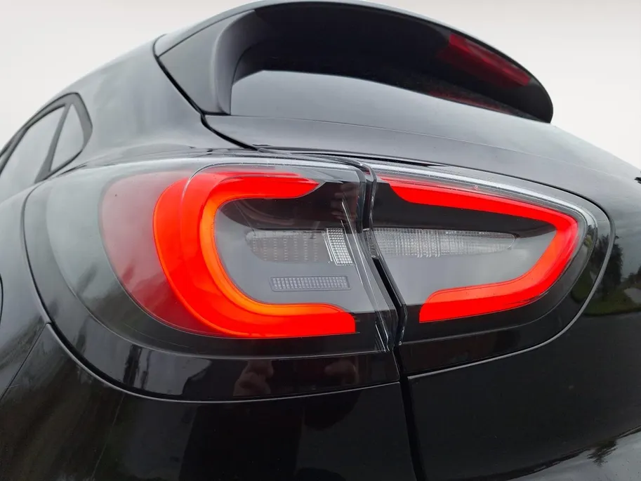 Ford Puma 1.0 EcoBoost Hybrid Titanium | !gratis automaat! | Automaat | Winterpack | Camera | Climate Control | Parkeersensoren | Navigatie | 17' Lichtmetaal | Nieuw te bestellen! |