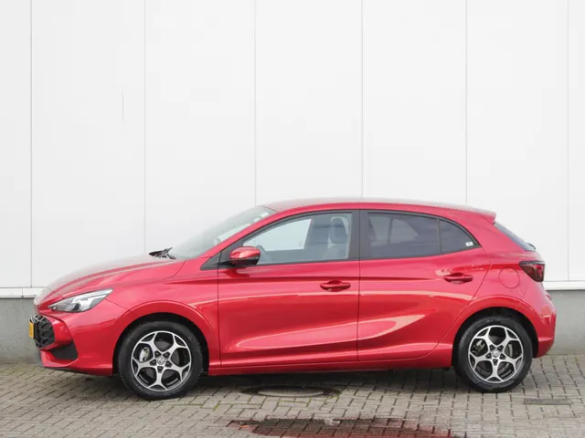 MG MG3 Hybrid+ 1.5 Luxury | Navi | Adap. Cruise | Camera
