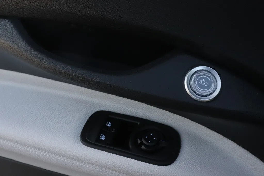 Fiat 500e La Prima by Bocelli 42 kWh | JBL | Winter | Pano | 17′