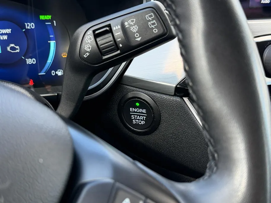 Ford Kuga 2.5 PHEV Titanium | Winter Pack| Keyless Entry| SOH 88%