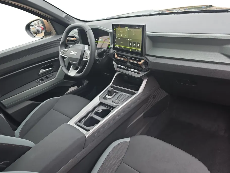 Dacia Bigster 1.8 Hybrid 155 Extreme NU DEZE VOORRAAD AUTO 3000,- KORTING| Direct leverbaar | Nu tijdelijk met 7 jaar garantie | LM |glazen panorama