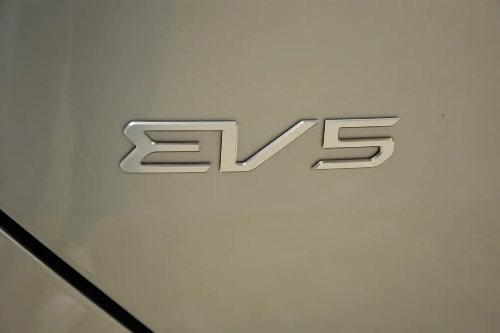 Kia EV5 81,4 kWh 217pk 2WD Plus Advanced NIEUW TE BESTELLEN