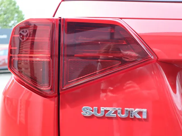 Suzuki Vitara 1.4 BoosterJet Style Hybrid | Panoramadak | Carplay | All Season