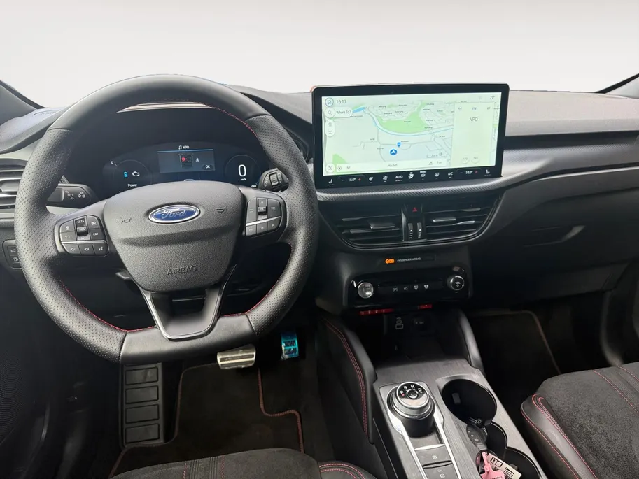 Ford Kuga 2.5 PHEV ST-Line X | Stoel- stuur en voorruitverwarming | Kantel / schuifdak | Trekhaak | Driver assistance pack