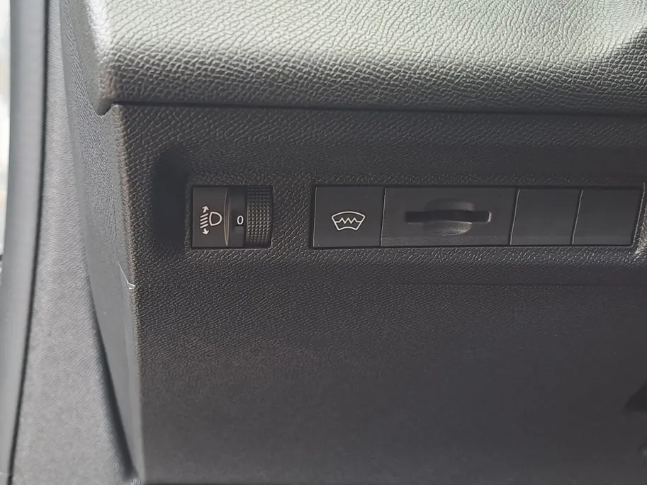 Peugeot 308 1.2 PureTech AUTOMAAT Active Pack Business | Adaptieve Cruise | Climate | Stoelverwarming | Apple Carplay/Android Auto