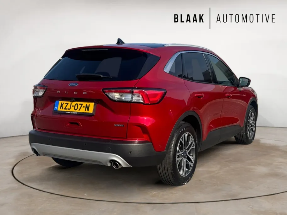 Ford Kuga Ford Kuga 2.5 PHEV Titanium stoel/stuurverwarming | panoramadak